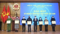 Quận Ba Đình tri ân đội ngũ y tế