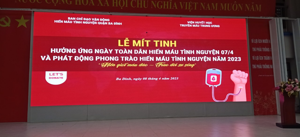 Công đoàn viên trường Tiểu học Nguyễn Bá Ngọc hưởng ứng Ngày toàn dân hiến máu tình nguyện