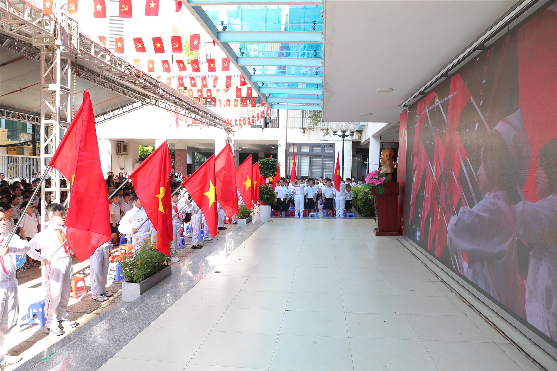 Khai giảng năm học 2025 - 2026 trường Tiểu học Nguyễn Bá Ngọc