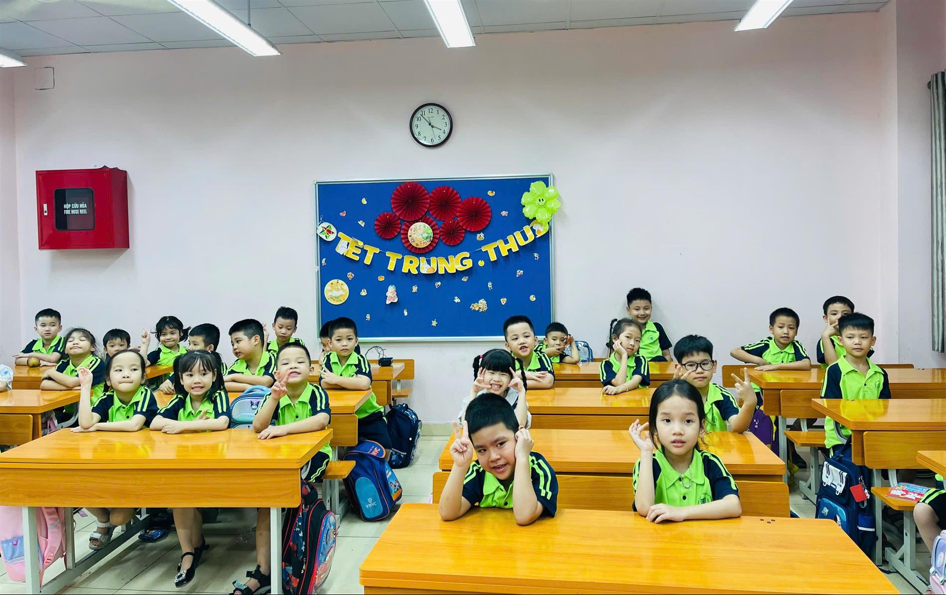 Niềm vui khám phá con số cùng các bạn lớp 1A4