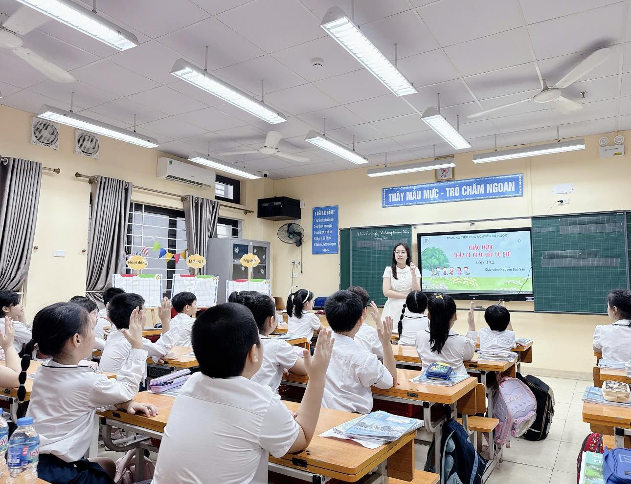 Tiết học Tiếng Việt, bài: “Mở rộng vốn từ về Thư viện – Câu cảm” đầy thú vị của cô và trò lớp 3A2