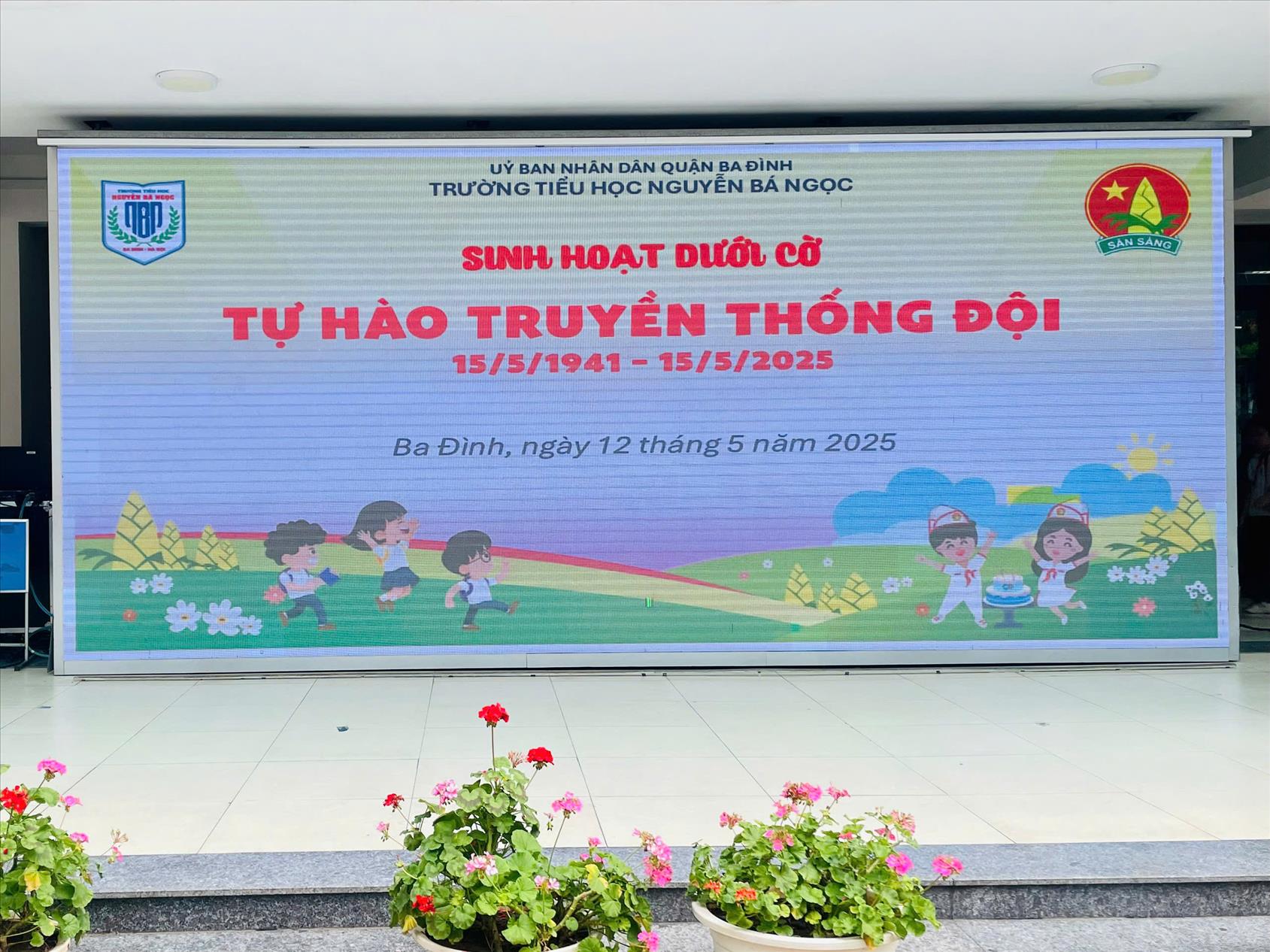 Trường Tiểu học Nguyễn Bá Ngọc tưng bừng sinh hoạt dưới cờ với chủ đề "Tự hào truyền thống Đội"