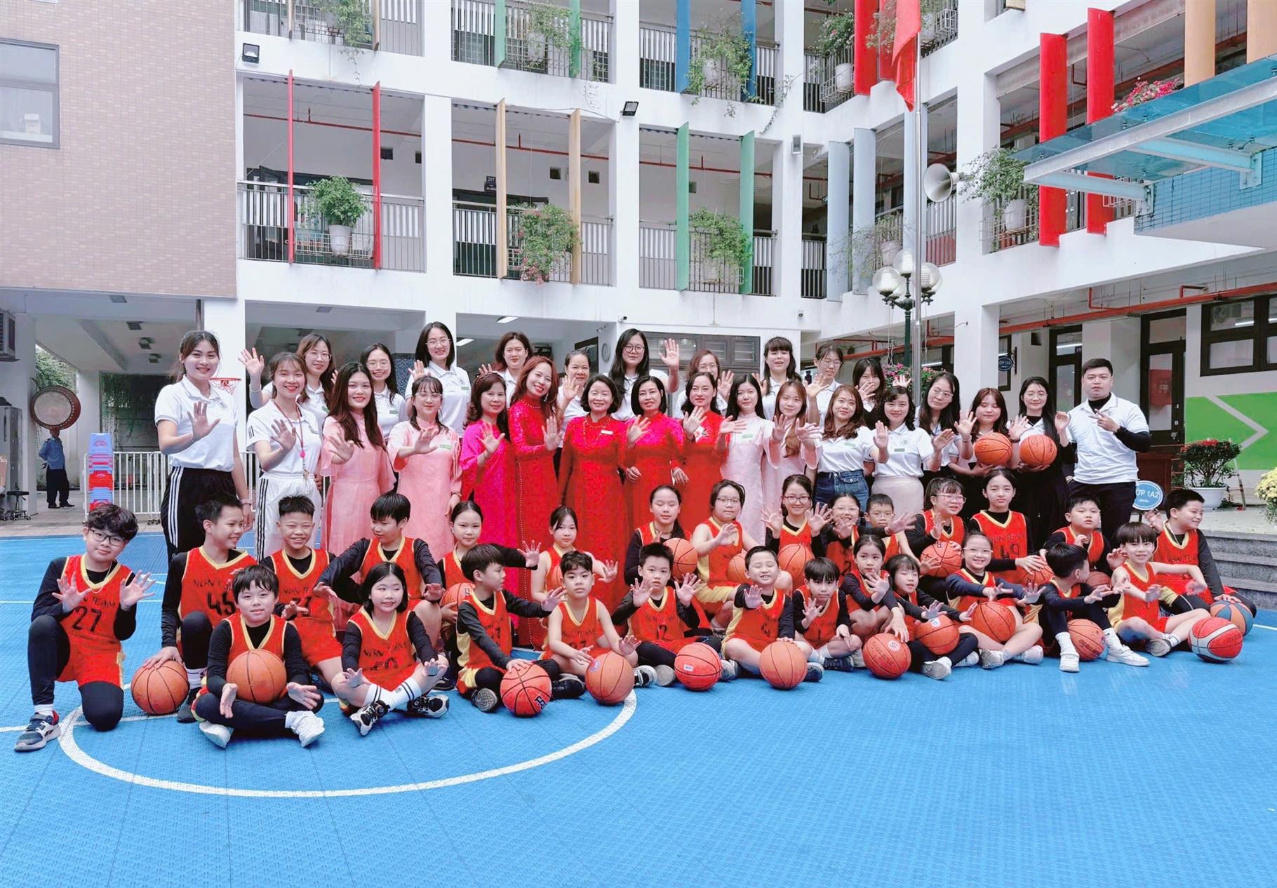 Công trình của trường Tiểu học Nguyễn Bá Ngọc chào mừng Đại hội đại biểu toàn quốc lần thứ XIV của Đảng