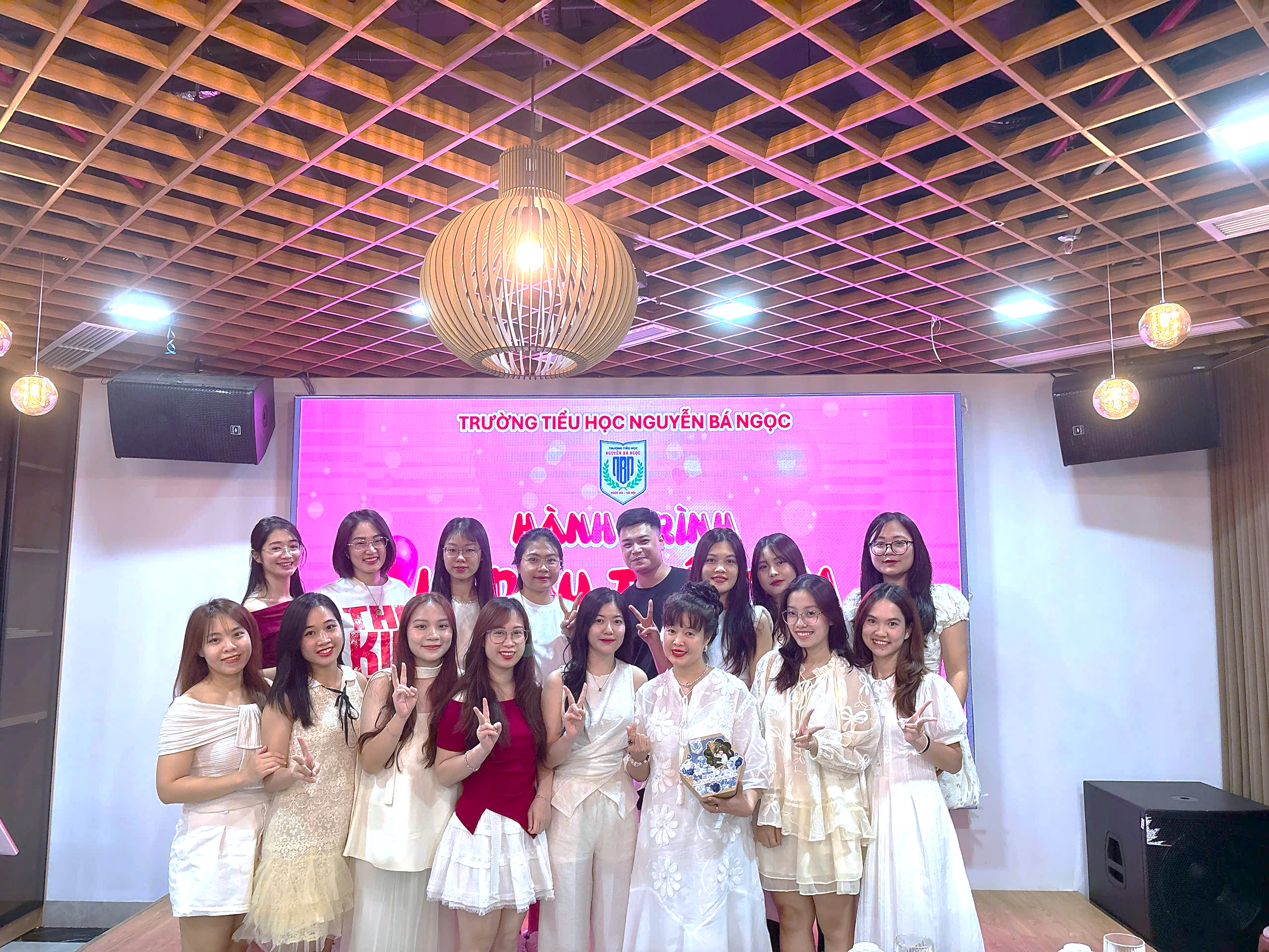 A group of people in white dresses
AI-generated content may be incorrect.