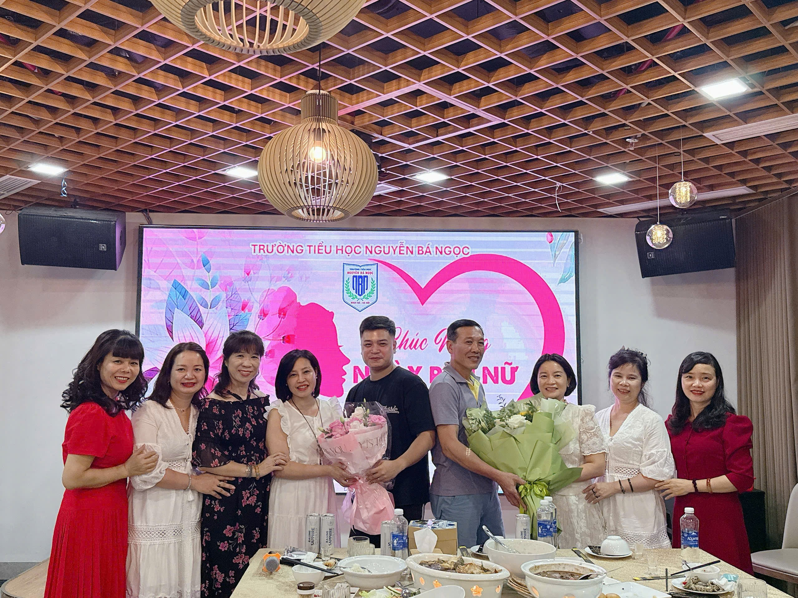 A group of people posing for a photo
AI-generated content may be incorrect.