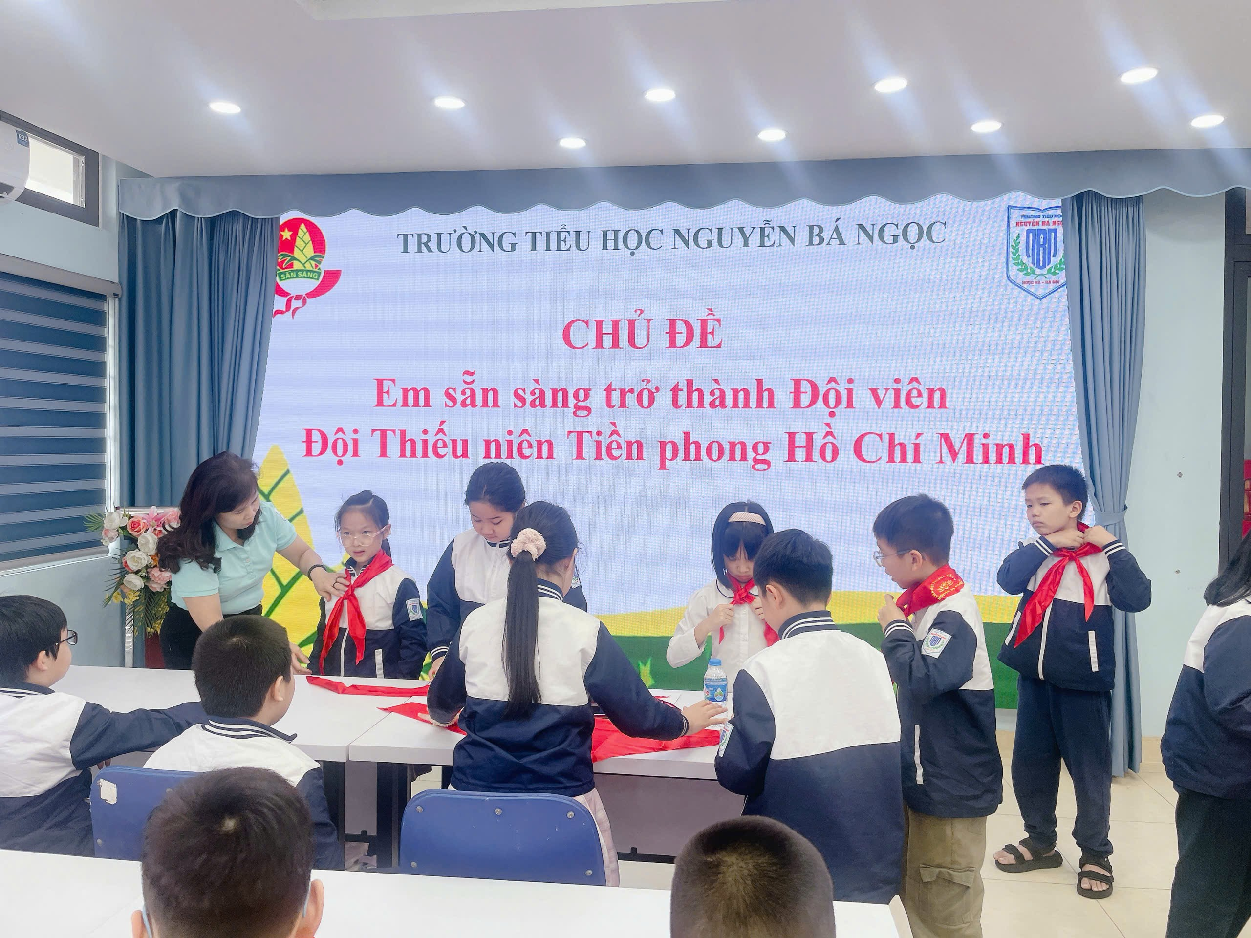 A group of children in a room

AI-generated content may be incorrect.